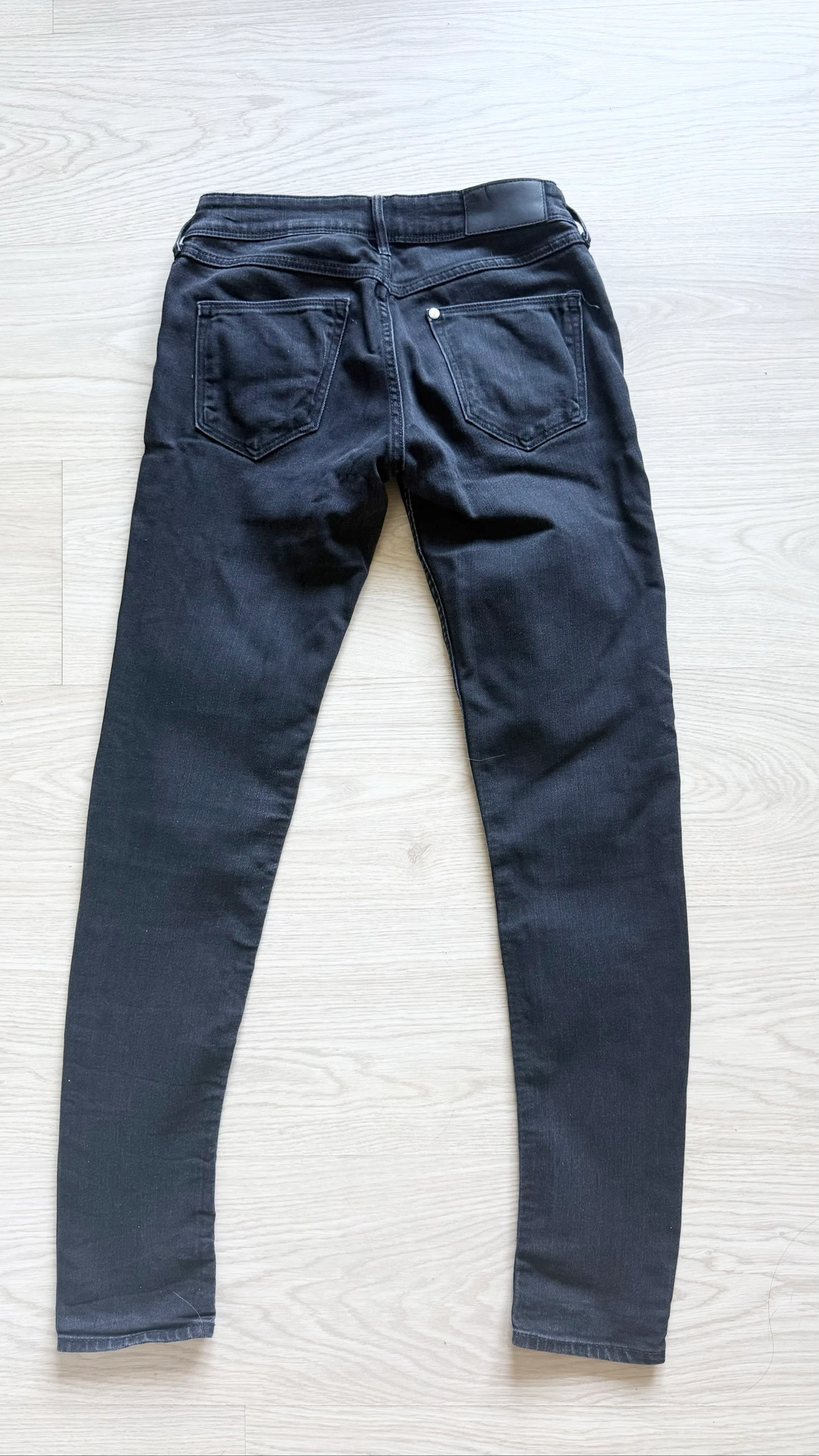 Jeans skinny slim preto H&M tamanho 36 P – photo 6